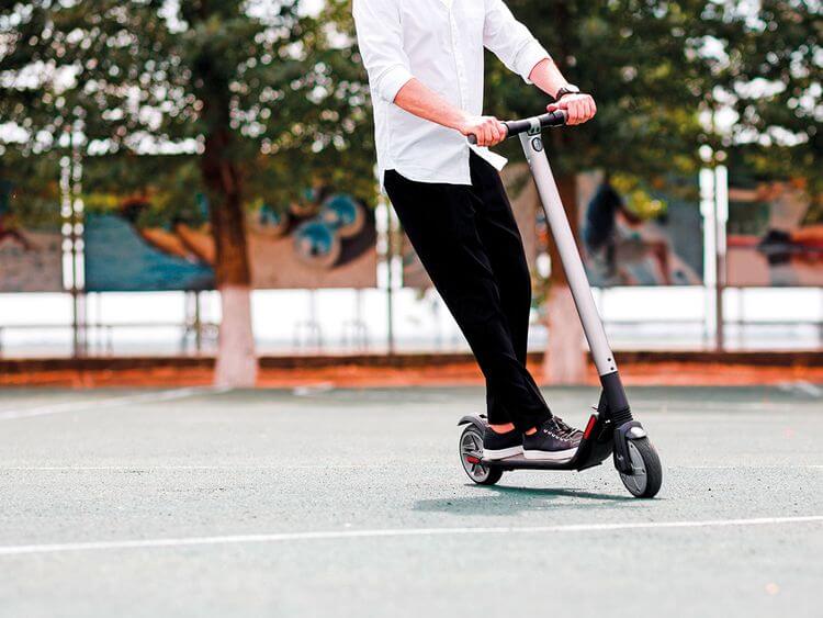 With the rise in fuel prices in the UAE, renting an e-scooter may be an option for your transportation.