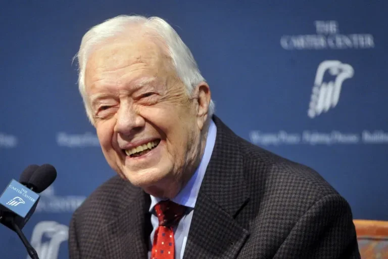 2019-10-06T232225Z_632976678_GF10000177526_RTRMADP_3_PEOPLE-JIMMY-CARTER