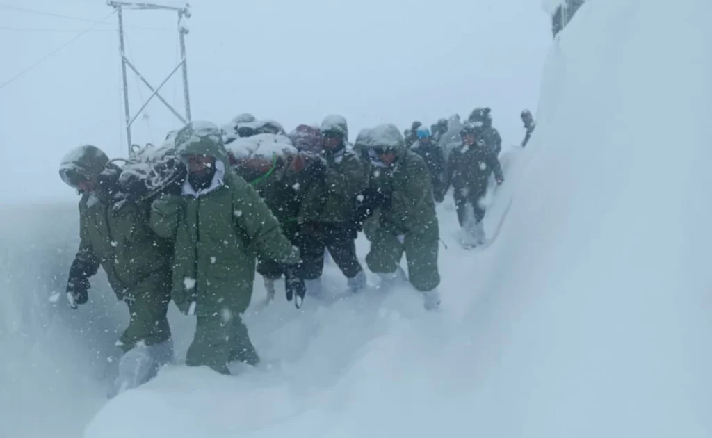 la6d86e8_uttarakhand-avalanche_625x300_28_February_25