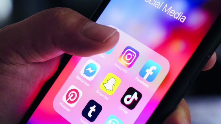 In the UAE, a Woman Was Fined Dhs30,000 for Defaming Someone on Social Media