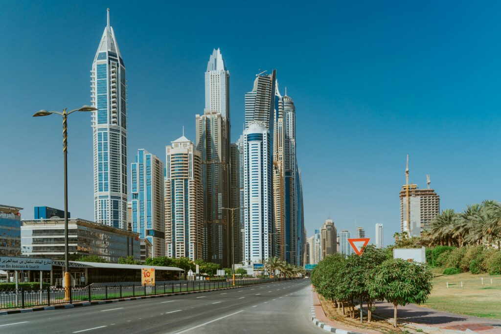 Dubai_s_real_estate_market_5b0ebdbfe2