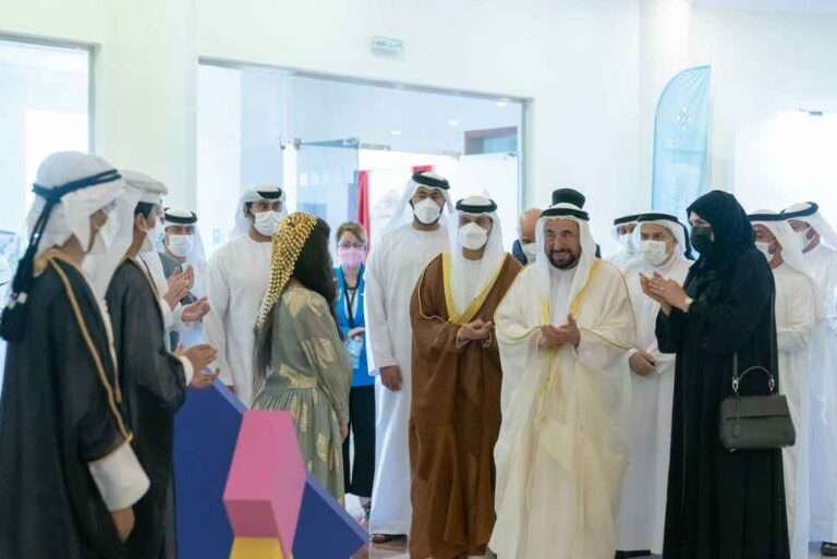 Sheikh-Sultan-at-1st-International-Forum-for-Arabic-Teachers_11zon