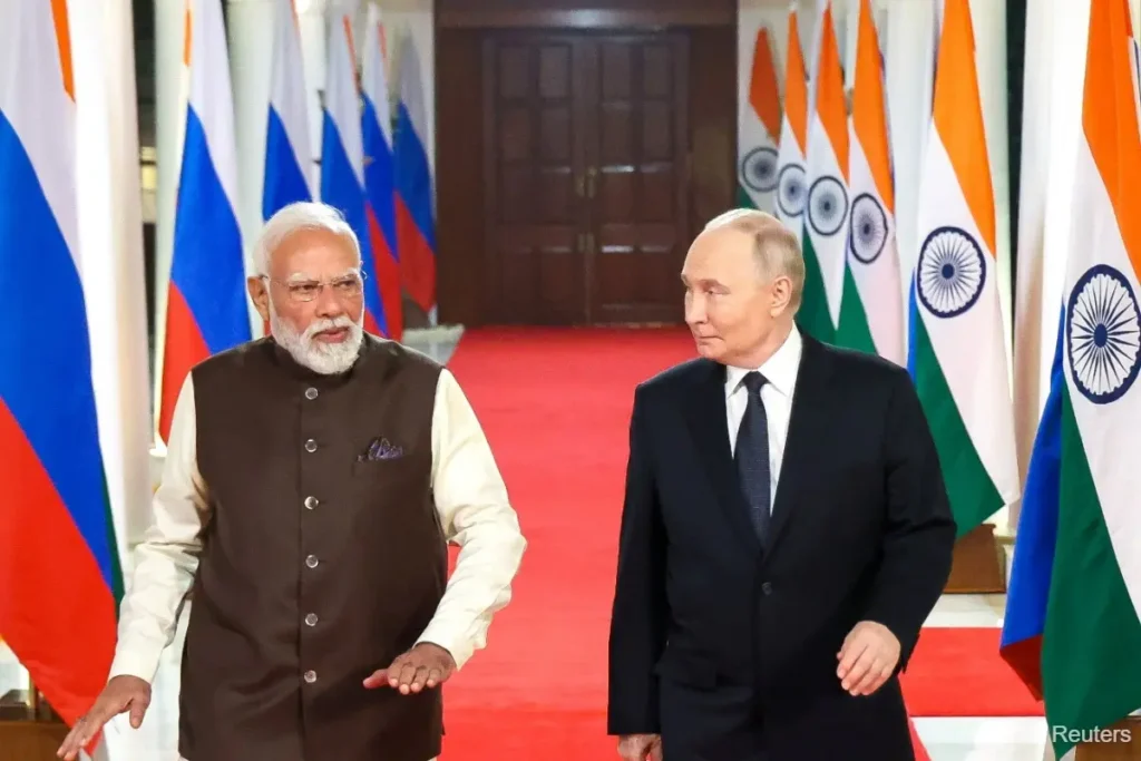 2025-12-04T170157Z_1706211968_RC2S9IAKPH5S_RTRMADP_3_INDIA-RUSSIA-MODI-PUTIN_20251205125241_Reuters