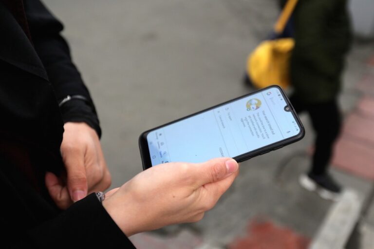 iran-access-internet-blocked-demonstrations-getty