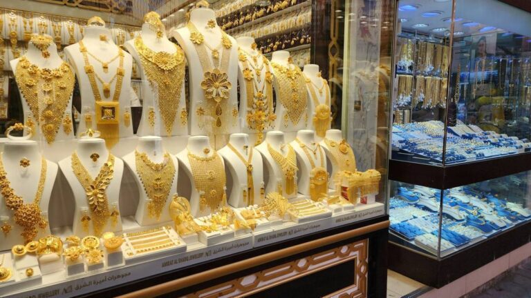 dubai-gold-prices-hit-dh407-as-tariff-tensions-boost-global-demand-1754546560-6272