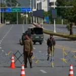police-officers-stand-guard-at-a-checkpoint-ahead-of-the-second-round-of-negotiations-between-the-us-and-iran-in-islamabad-pakistan-tuesday-april-21-2026-1776767094438-1280x720