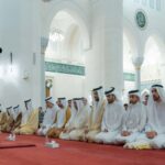 سلطان القاسمي يؤدي صلاة عيد الأضحى في مسجد الشارقة.