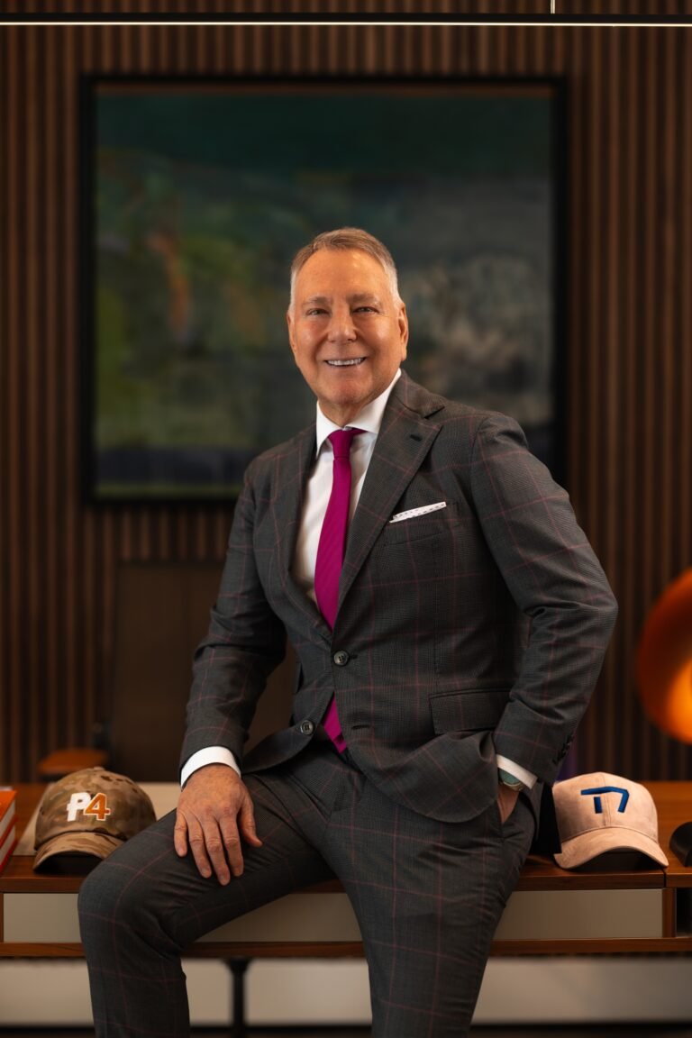 Sir Jorge Colindres, Chairman of The Registry of Aruba
