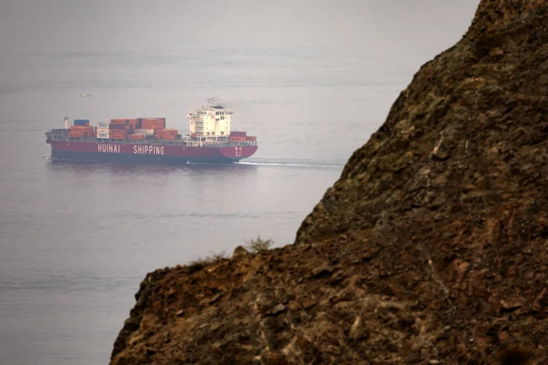 AFP__20261013__D3722F8__v1__HighRes__UaeIranUsIsraelWarHormuzShipping